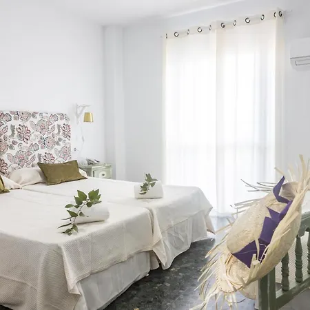 Ξενοδοχείο Marhava 3*