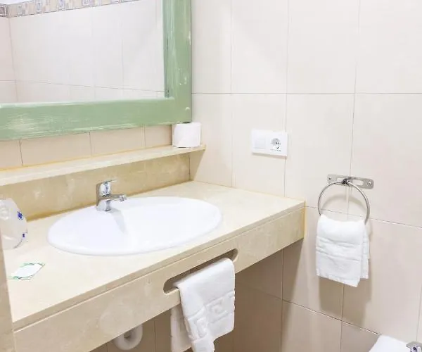 Marhava Hotell Conil De La Frontera